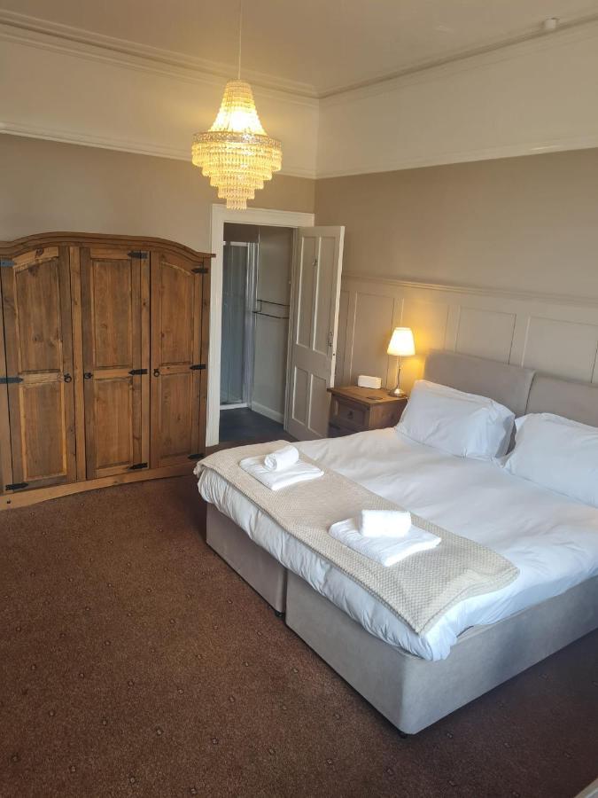 Heathcliff House B&B Exclusively For Adults Free Large Carpark Torquay Exterior photo