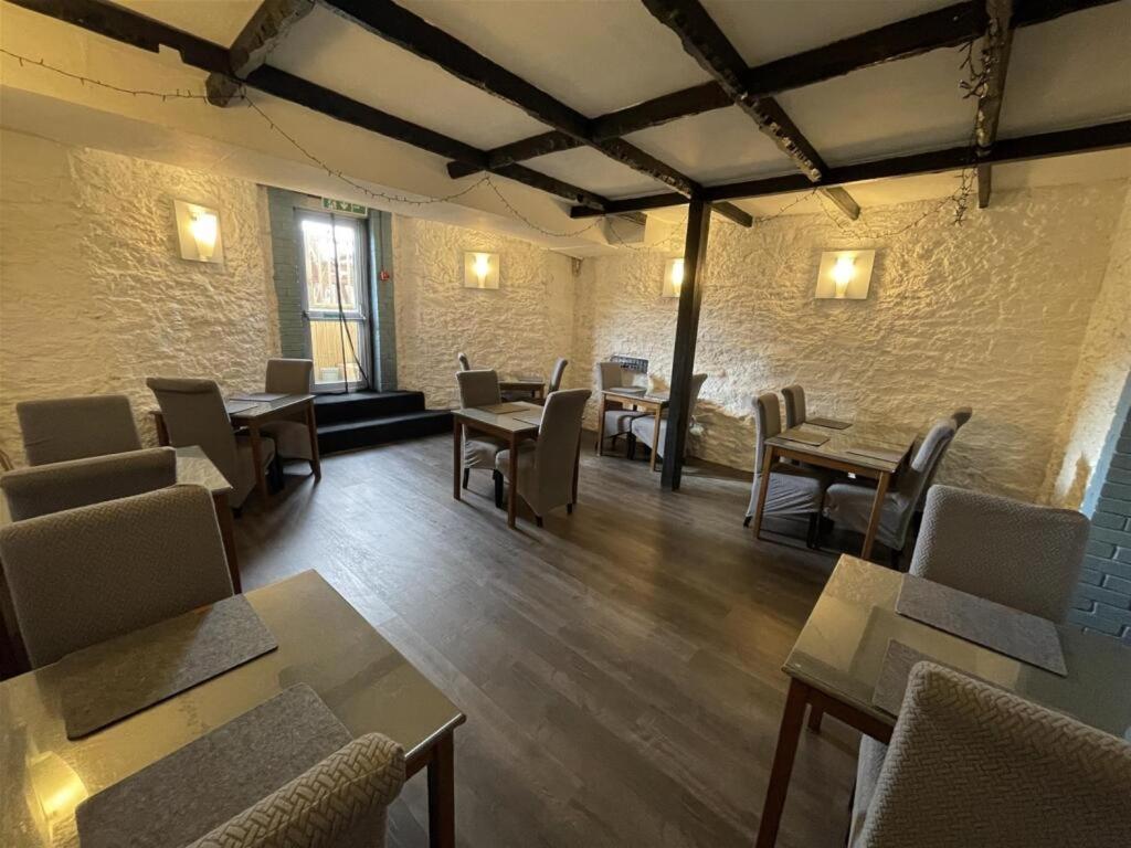 Heathcliff House B&B Exclusively For Adults Free Large Carpark Torquay Exterior photo